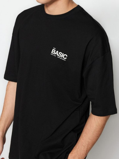 82% VogaCloset Sale on Trendyol Men's Black Oversize T-Shirt with VogaCloset coupon